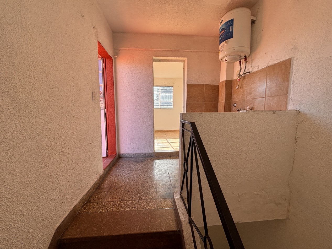 Excelente PH al frente con balcon y terraza propia 