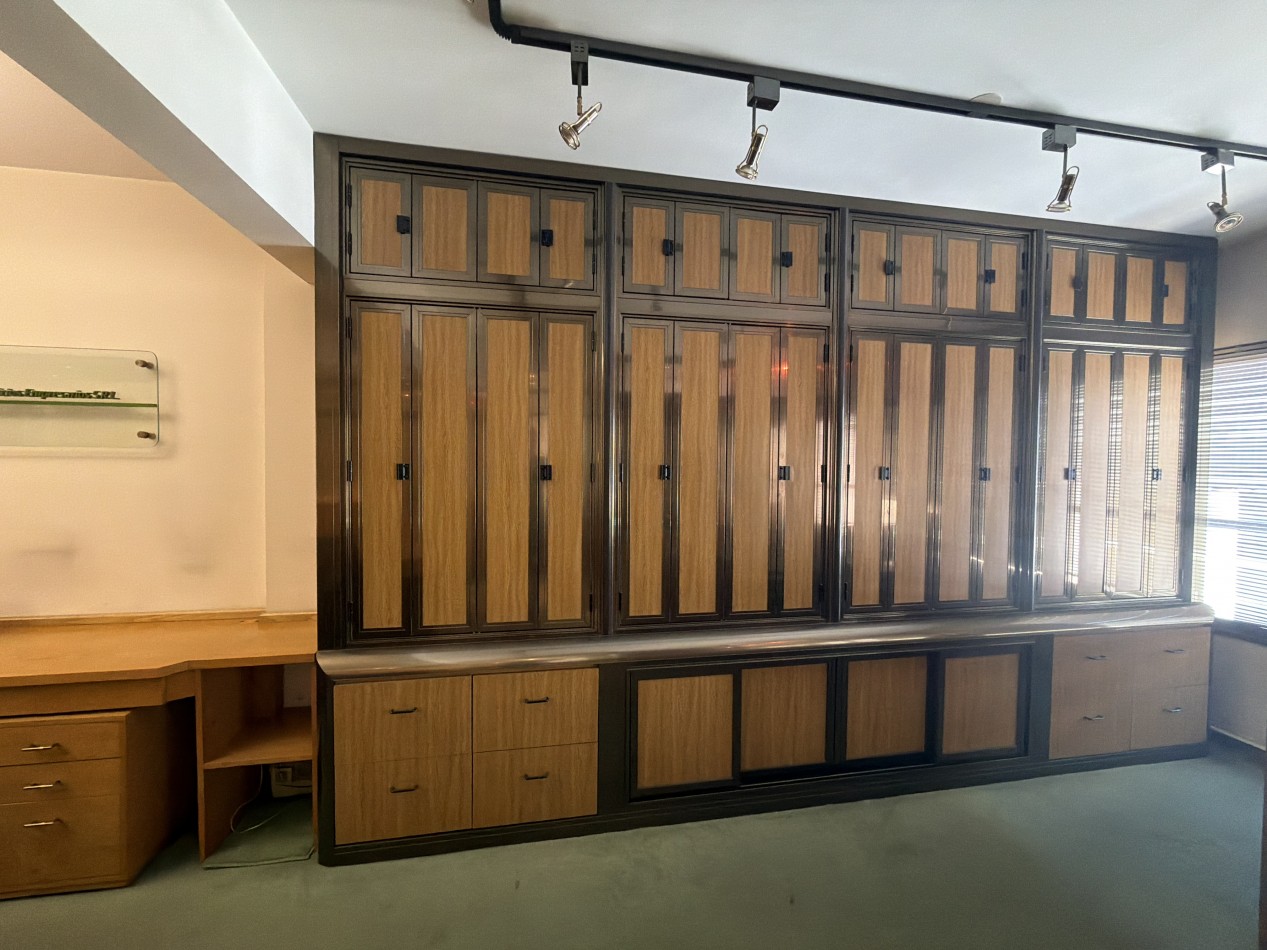 Hermosa y muy funcional oficina en venta 