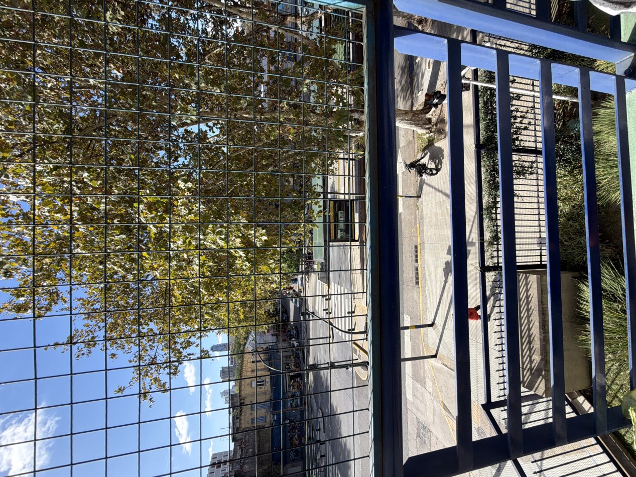 Hermoso 2 ambientes con balcon al frente 