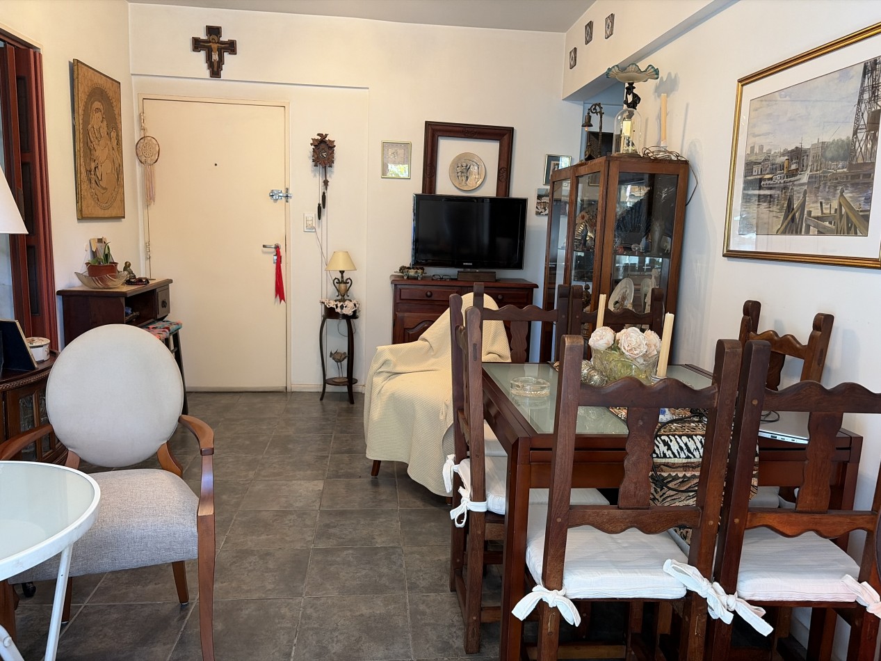 Hermoso 2 ambientes con balcon al frente 