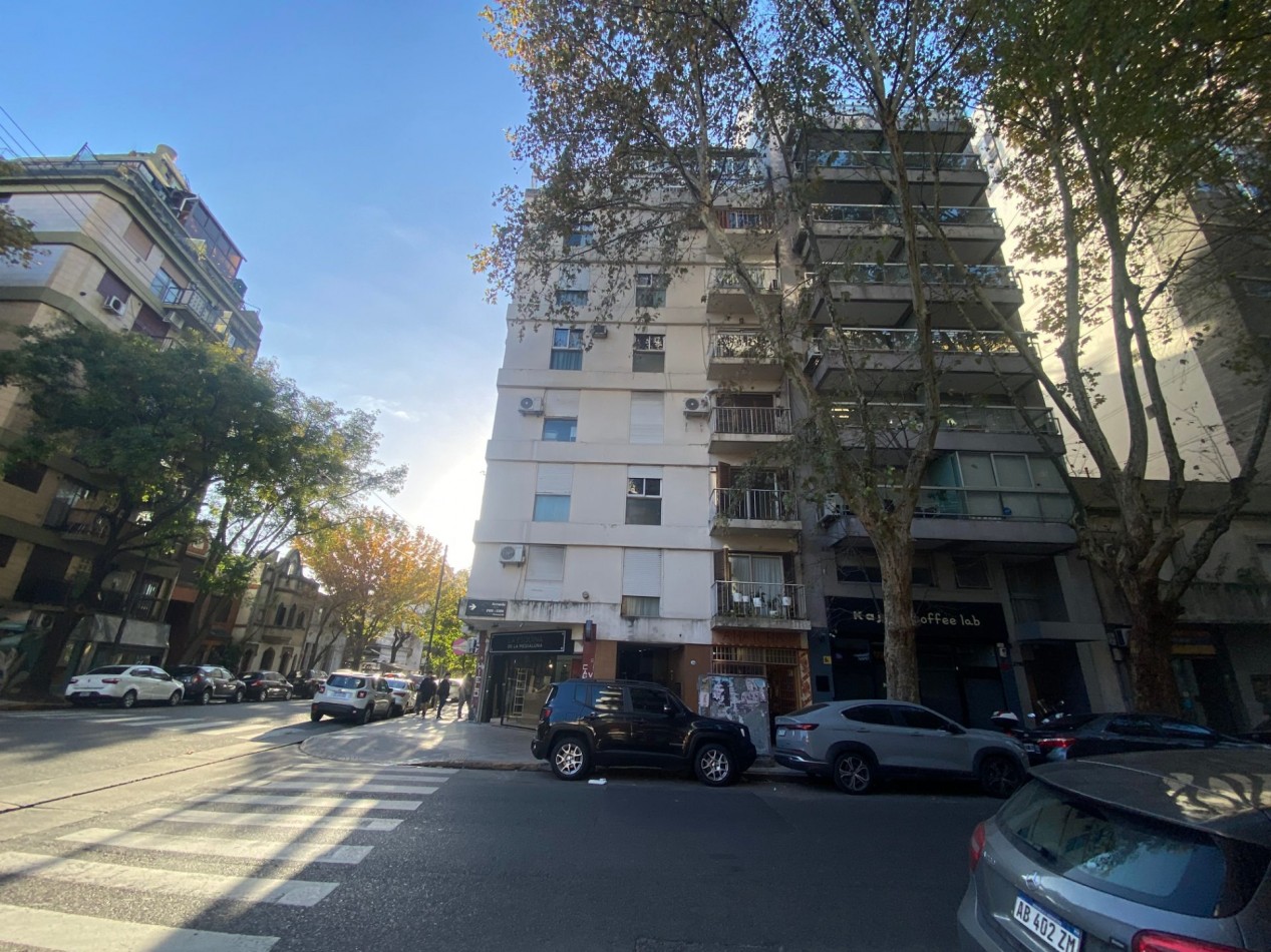 Monoambiente lateral 