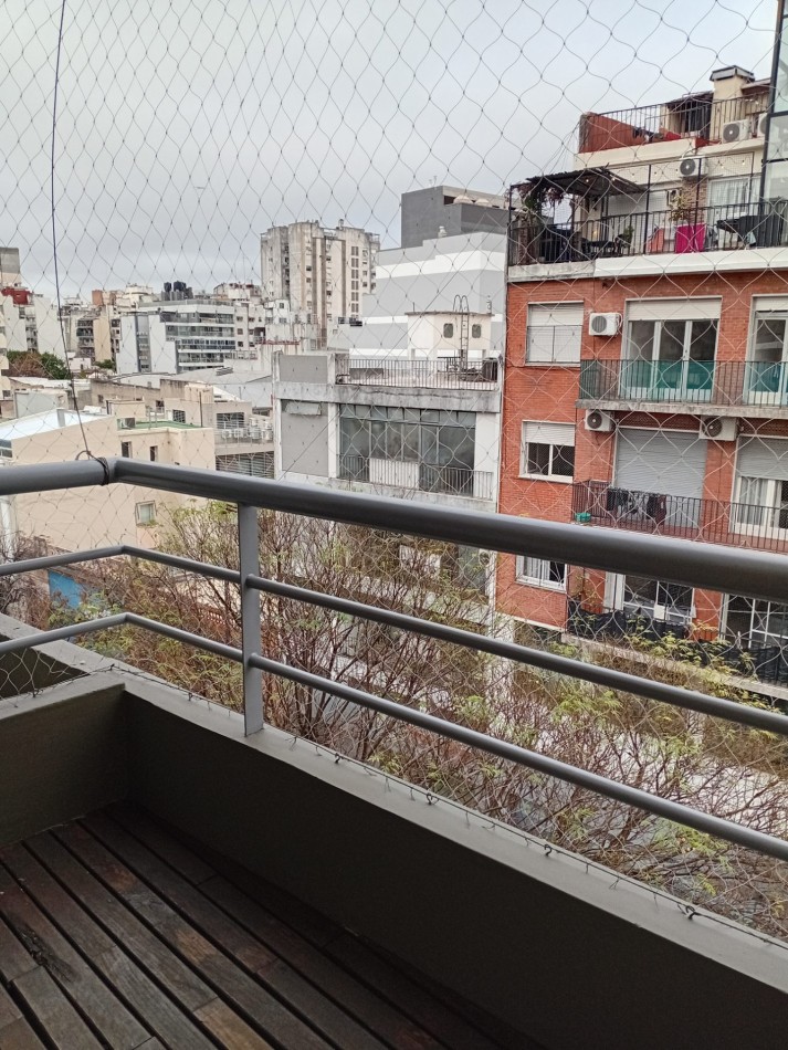 2 ambientes con balcon baño y toilette 