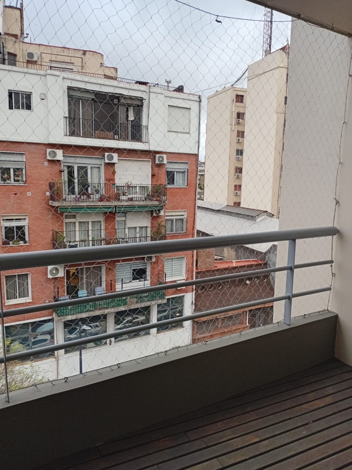 2 ambientes con balcon baño y toilette 