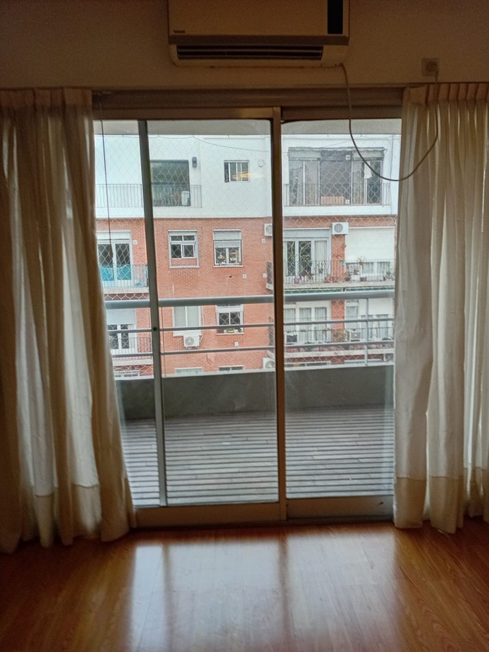 2 ambientes con balcon baño y toilette 