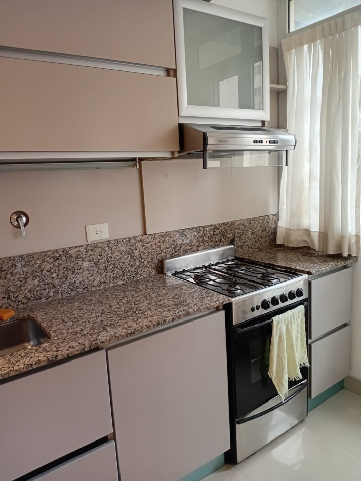2 ambientes con balcon baño y toilette 