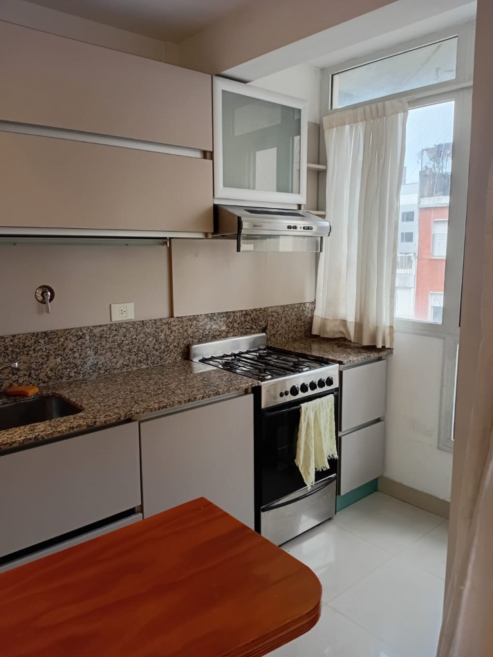 2 ambientes con balcon baño y toilette 