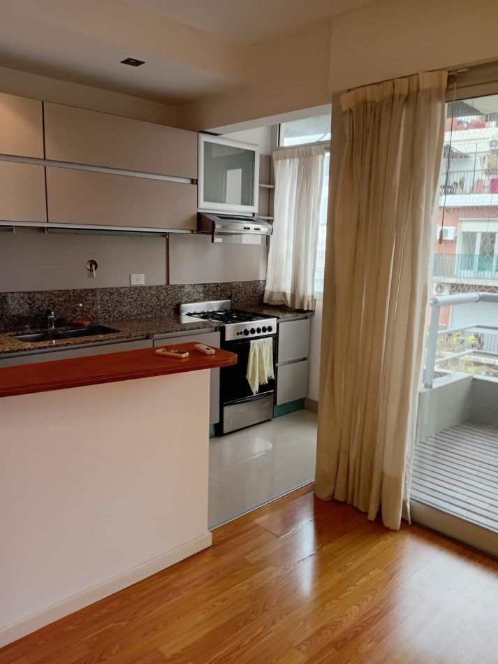 2 ambientes con balcon baño y toilette 