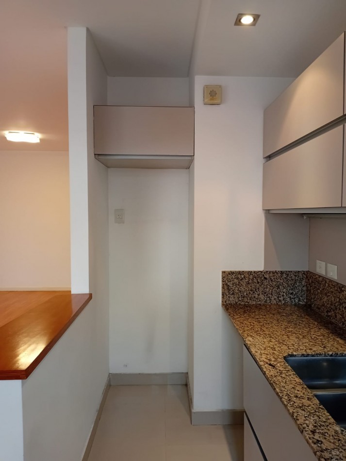2 ambientes con balcon baño y toilette 