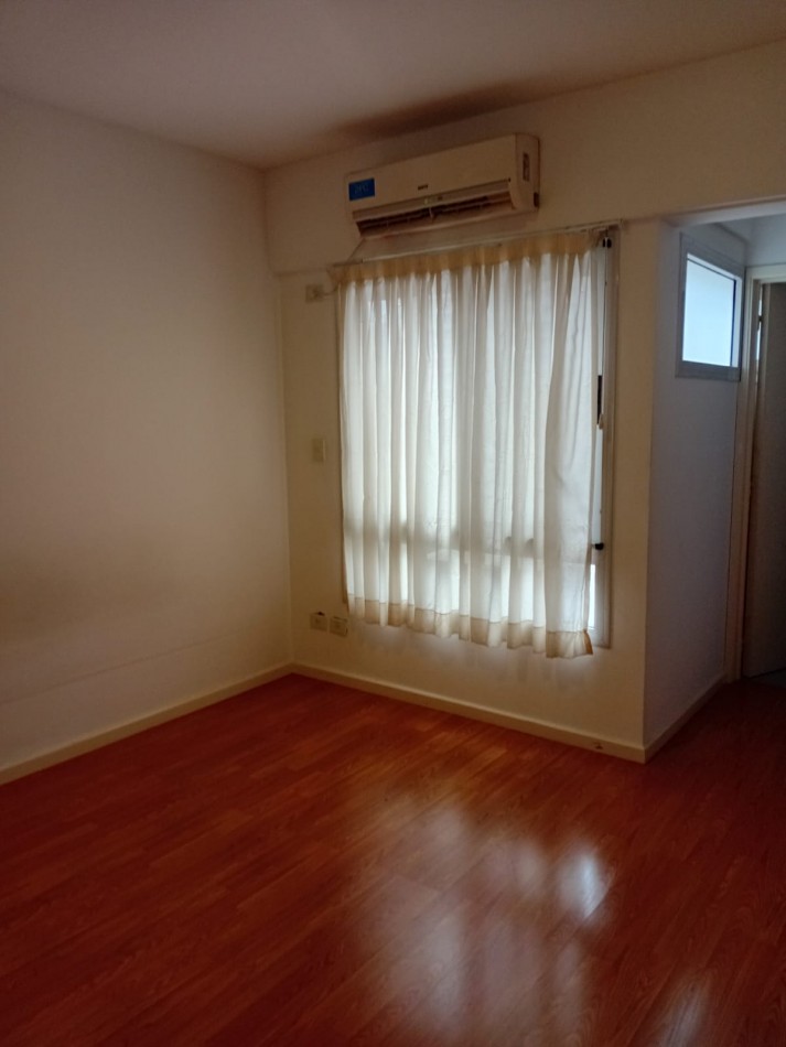 2 ambientes con balcon baño y toilette 