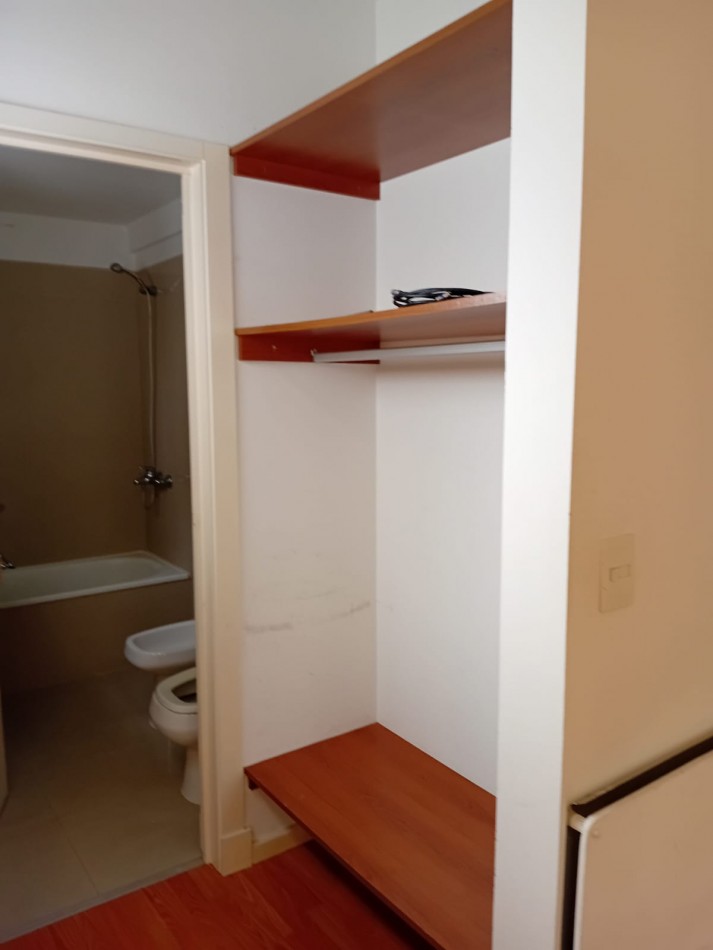 2 ambientes con balcon baño y toilette 