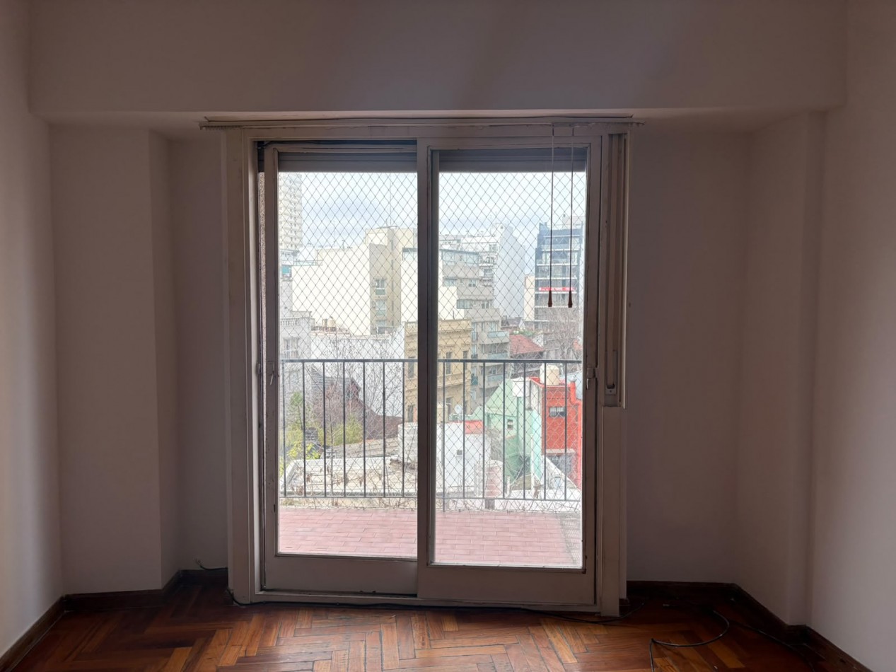Departamento de 2 ambientes con balcon - Muy luminoso