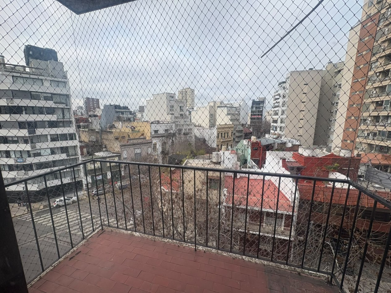 Departamento de 2 ambientes con balcon - Muy luminoso