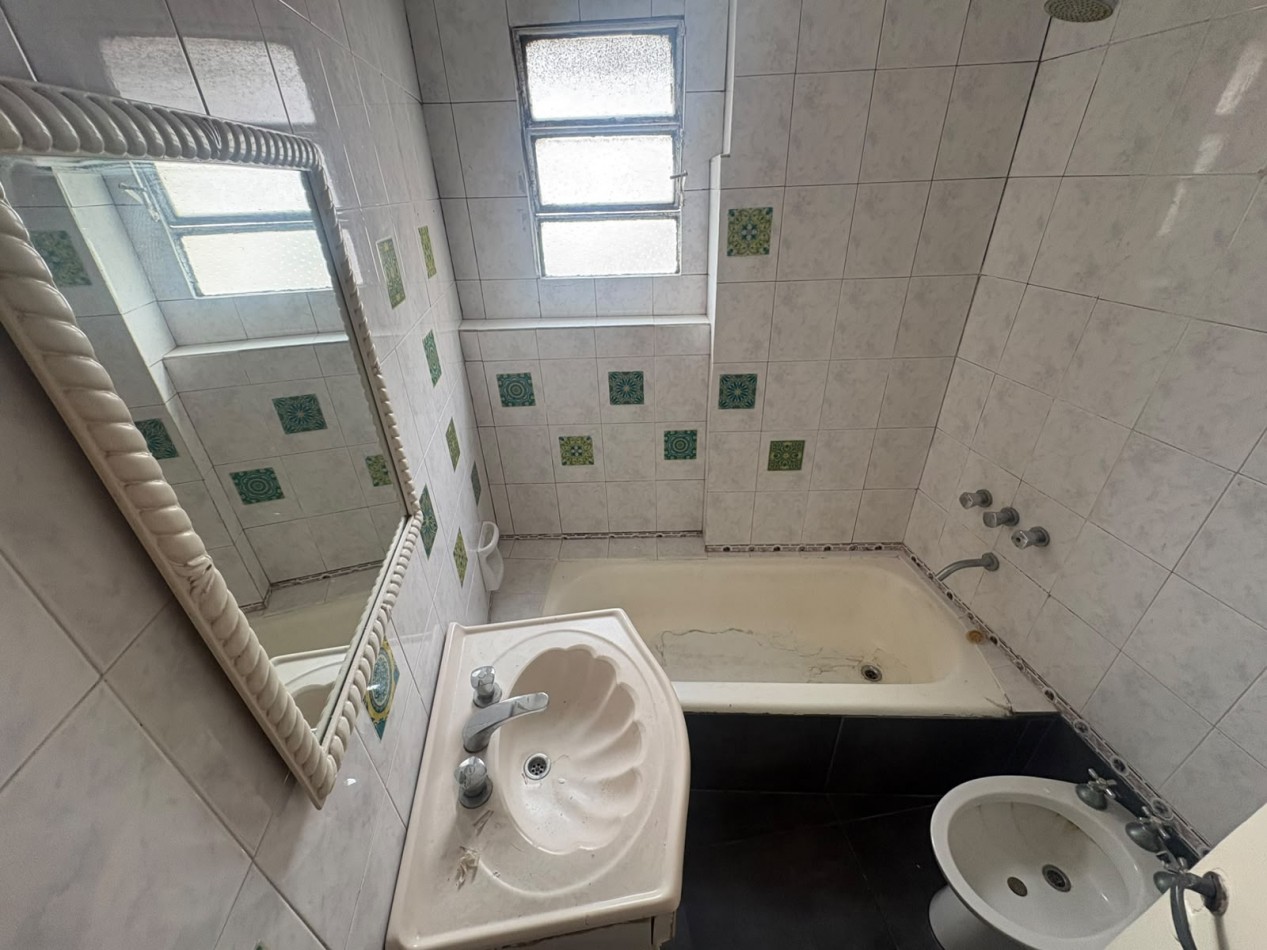 Departamento de 2 ambientes con balcon - Muy luminoso