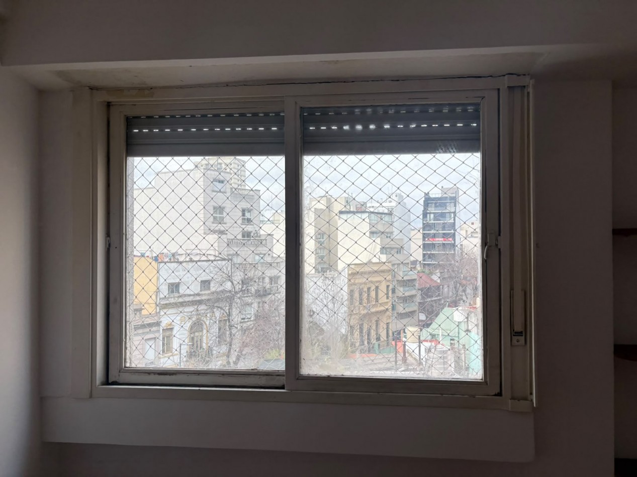 Departamento de 2 ambientes con balcon - Muy luminoso