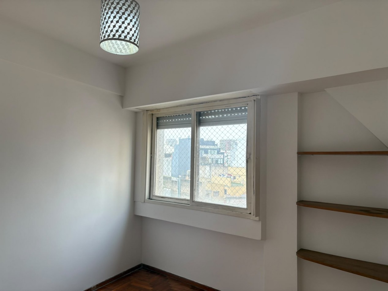 Departamento de 2 ambientes con balcon - Muy luminoso