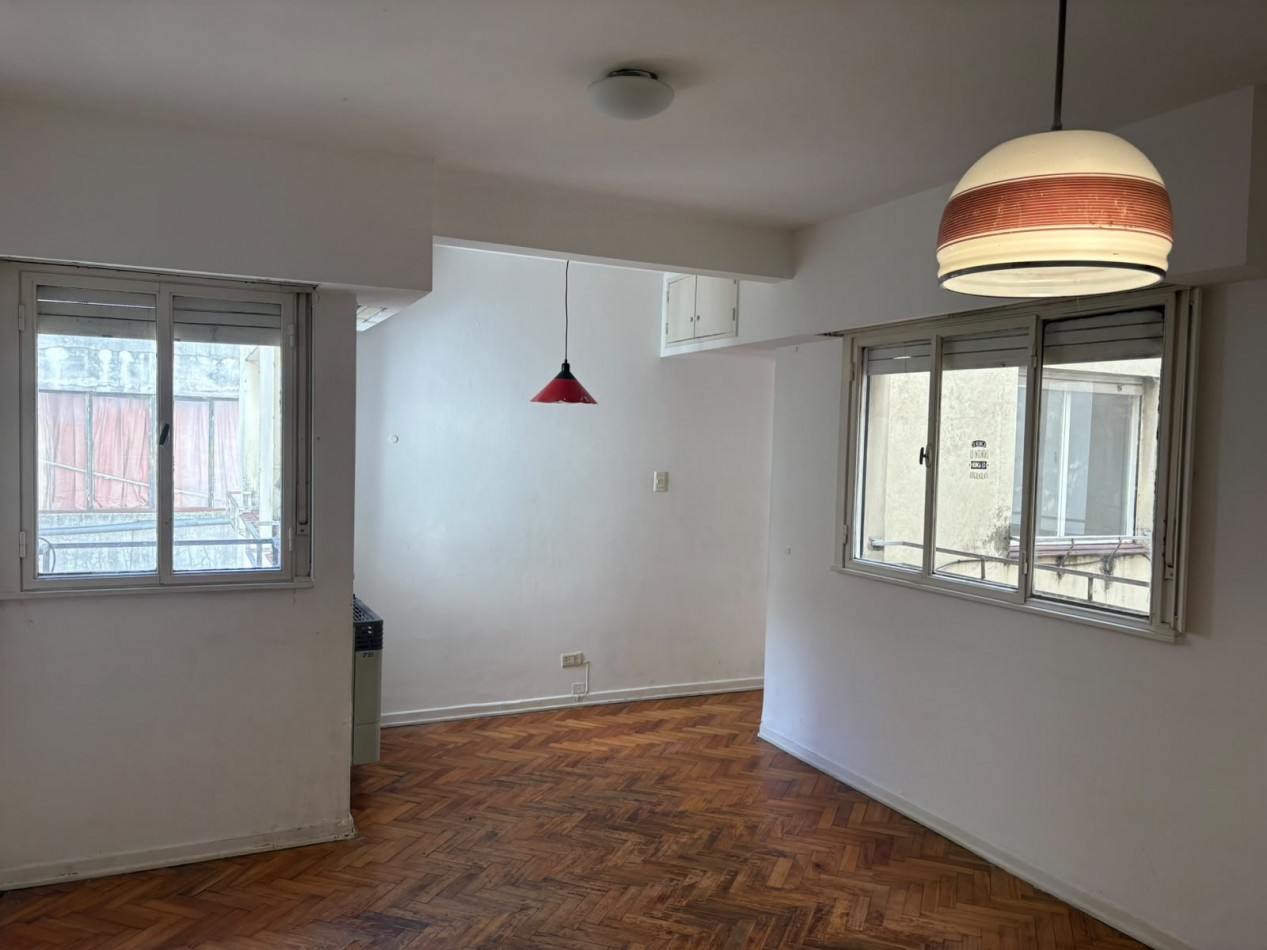 Departamento de 2 ambientes y medio 8vo Piso al contrafrente 