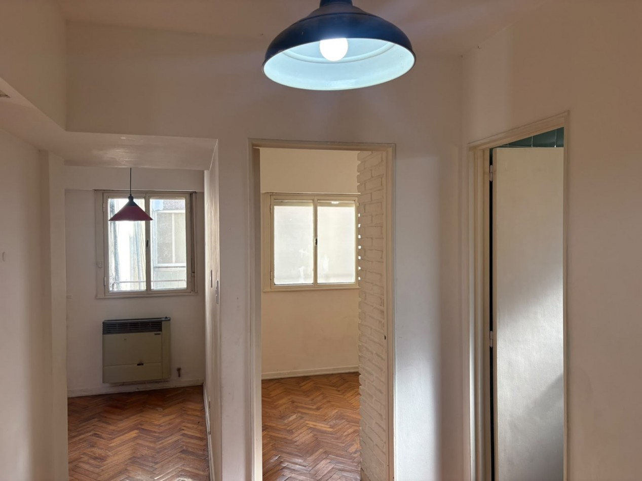 Departamento de 2 ambientes y medio 8vo Piso al contrafrente 