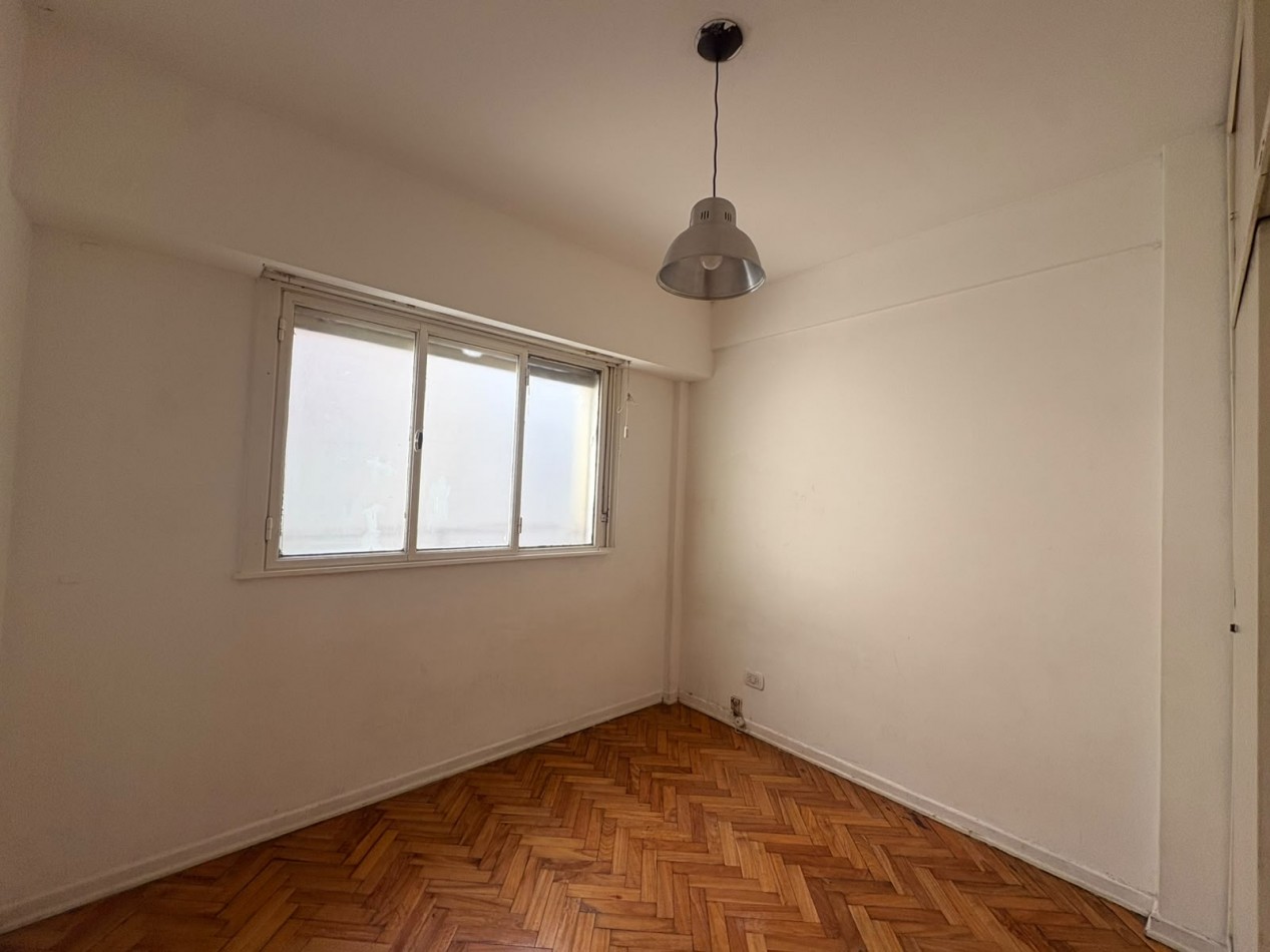 Departamento de 2 ambientes y medio 8vo Piso al contrafrente 