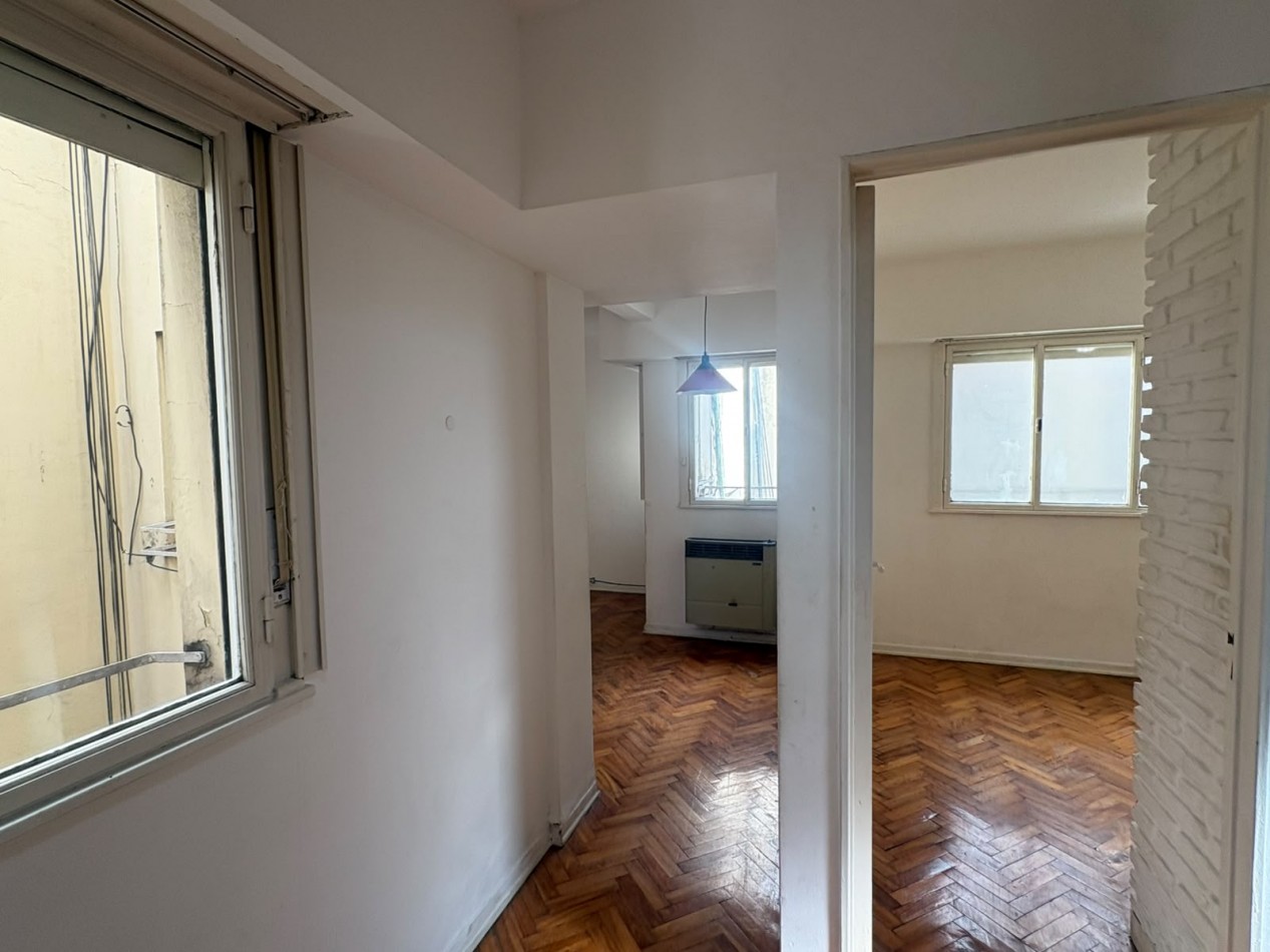 Departamento de 2 ambientes y medio 8vo Piso al contrafrente 