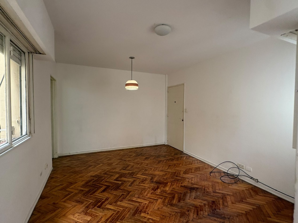 Departamento de 2 ambientes y medio 8vo Piso al contrafrente 