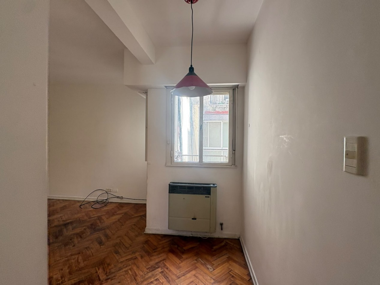 Departamento de 2 ambientes y medio 8vo Piso al contrafrente 