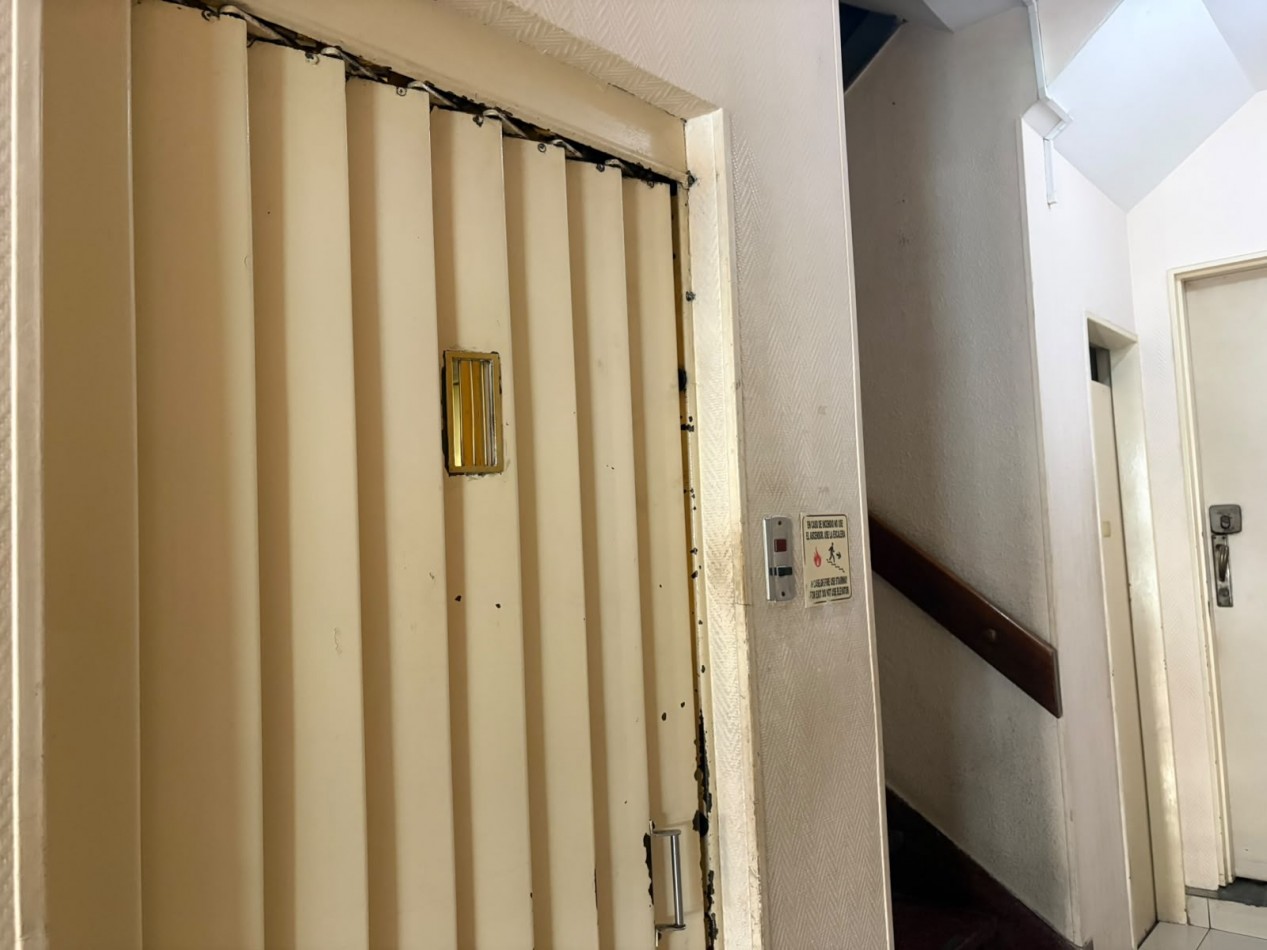 Departamento de 2 ambientes y medio 8vo Piso al contrafrente 