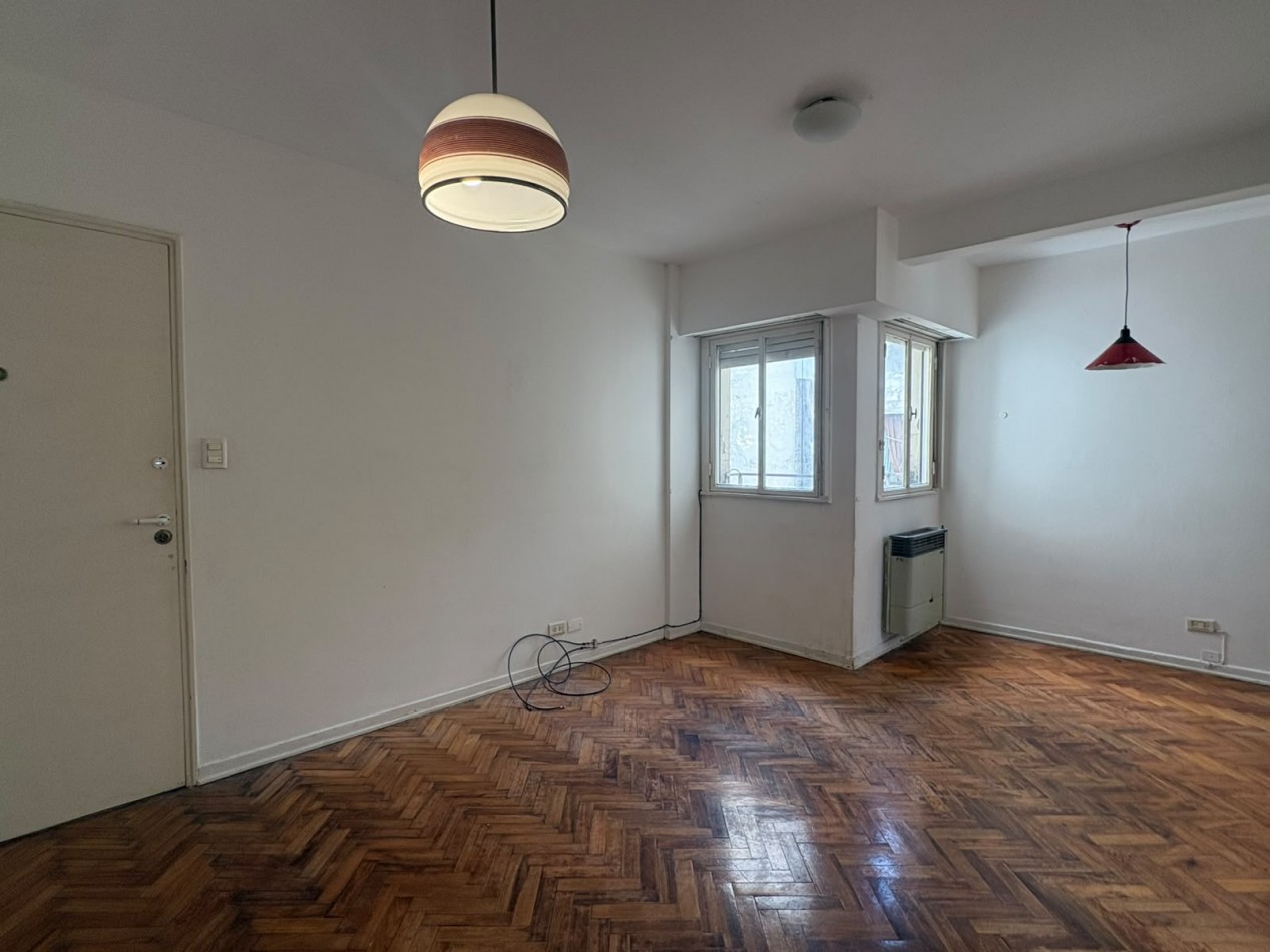 Departamento de 2 ambientes y medio 8vo Piso al contrafrente 