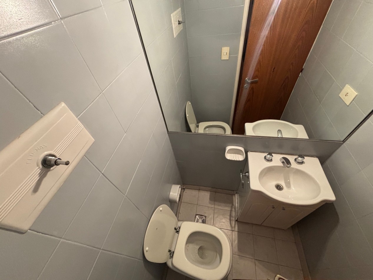 3 Ambientes + dependencia y Balcon 