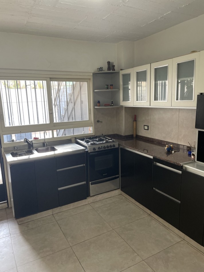PH tipo casa sin expensas de 4 ambientes