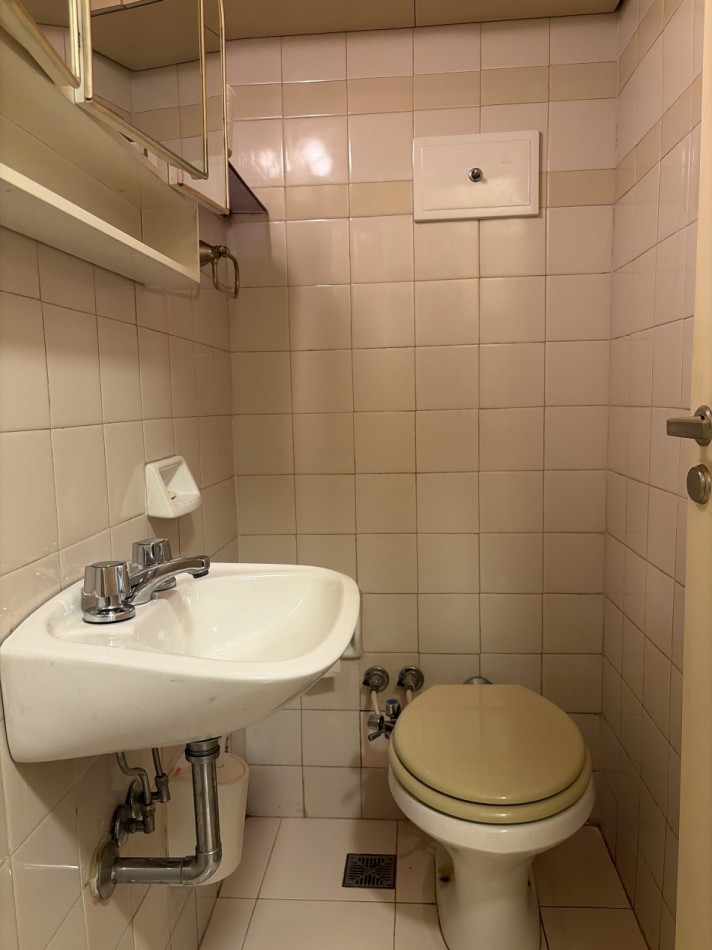 Hermosa y muy funcional oficina en venta 