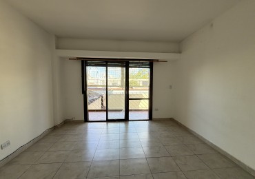 3 ambientes contrafrente con espacio guardacoche y baulera 
