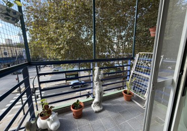 Hermoso 2 ambientes con balcon al frente 