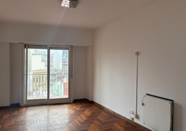 Departamento de 2 ambientes con balcon - Muy luminoso