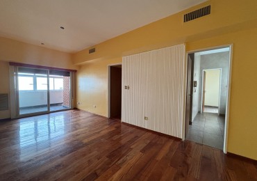 3 Ambientes + dependencia y Balcon 